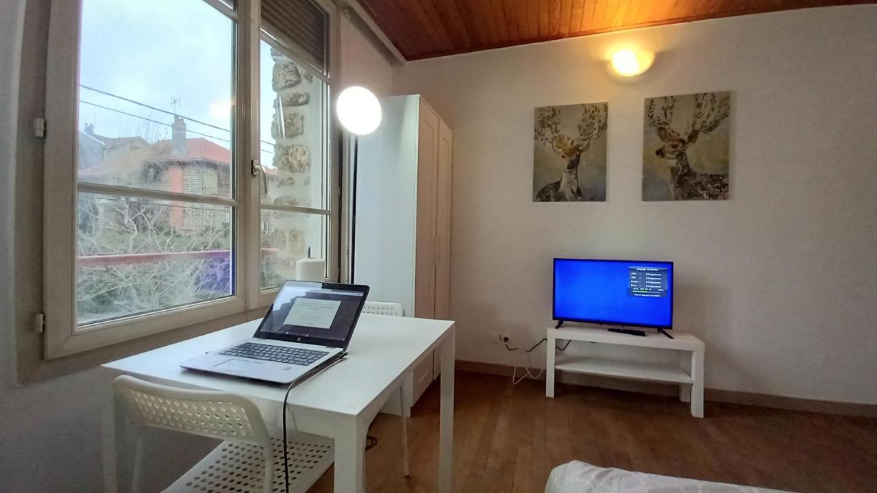 Super Appartement Au Centre Ville De Rosny Sous Bois Buitenkant foto