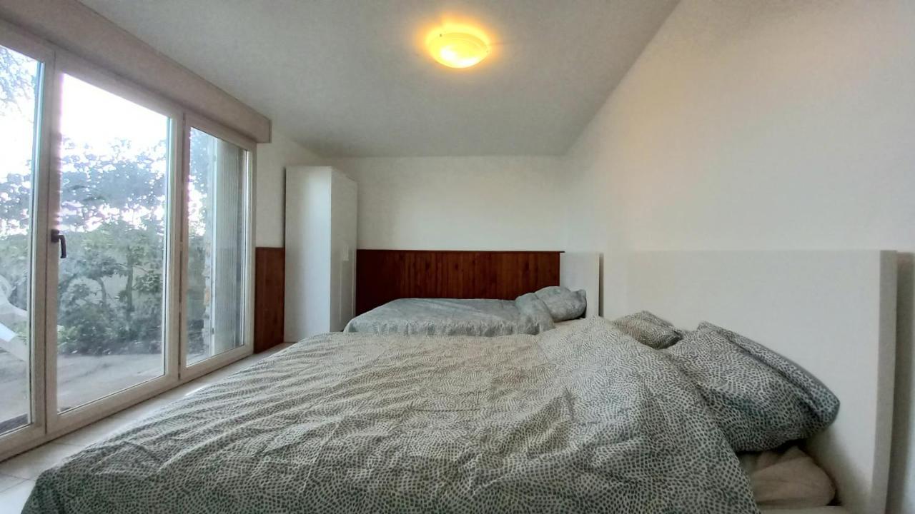 Super Appartement Au Centre Ville De Rosny Sous Bois Buitenkant foto