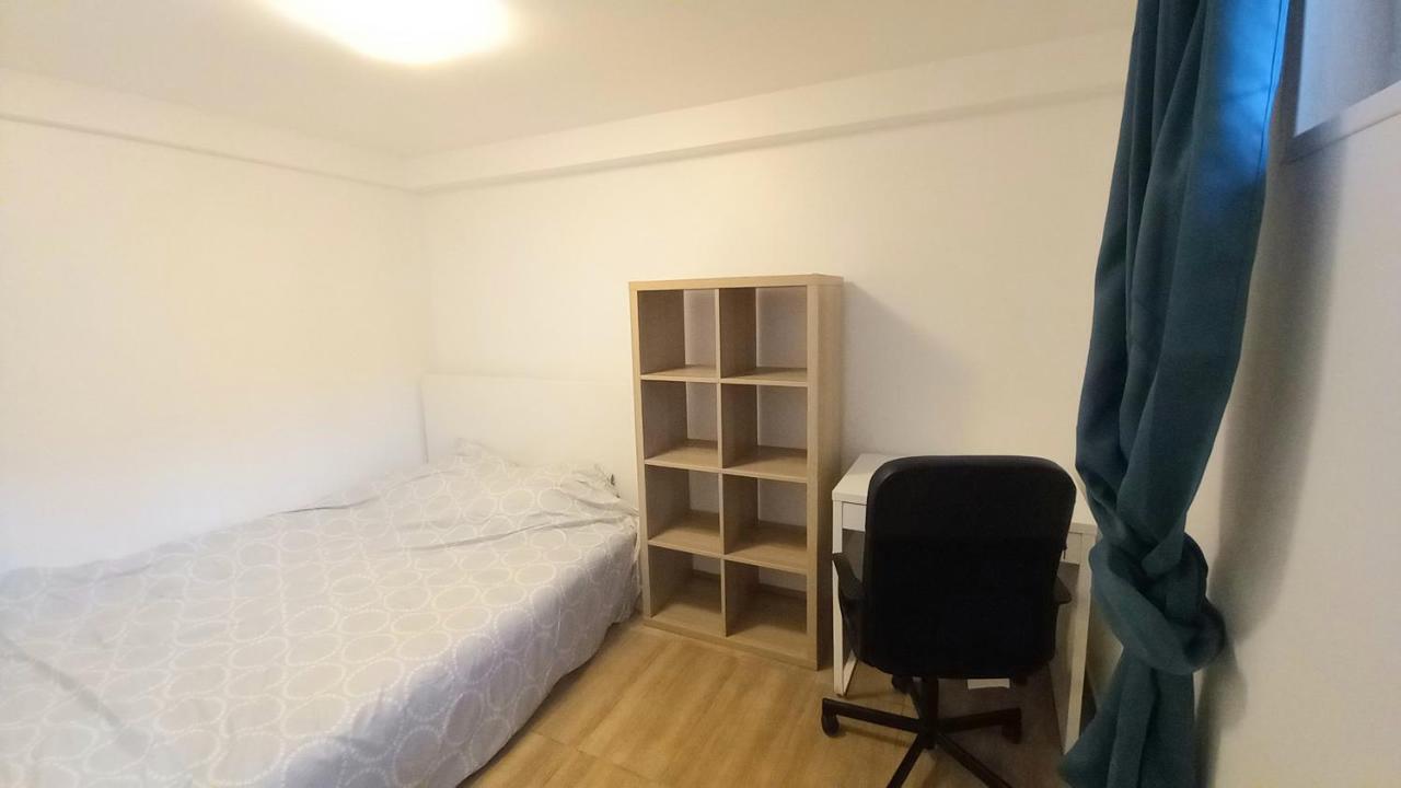 Super Appartement Au Centre Ville De Rosny Sous Bois Buitenkant foto
