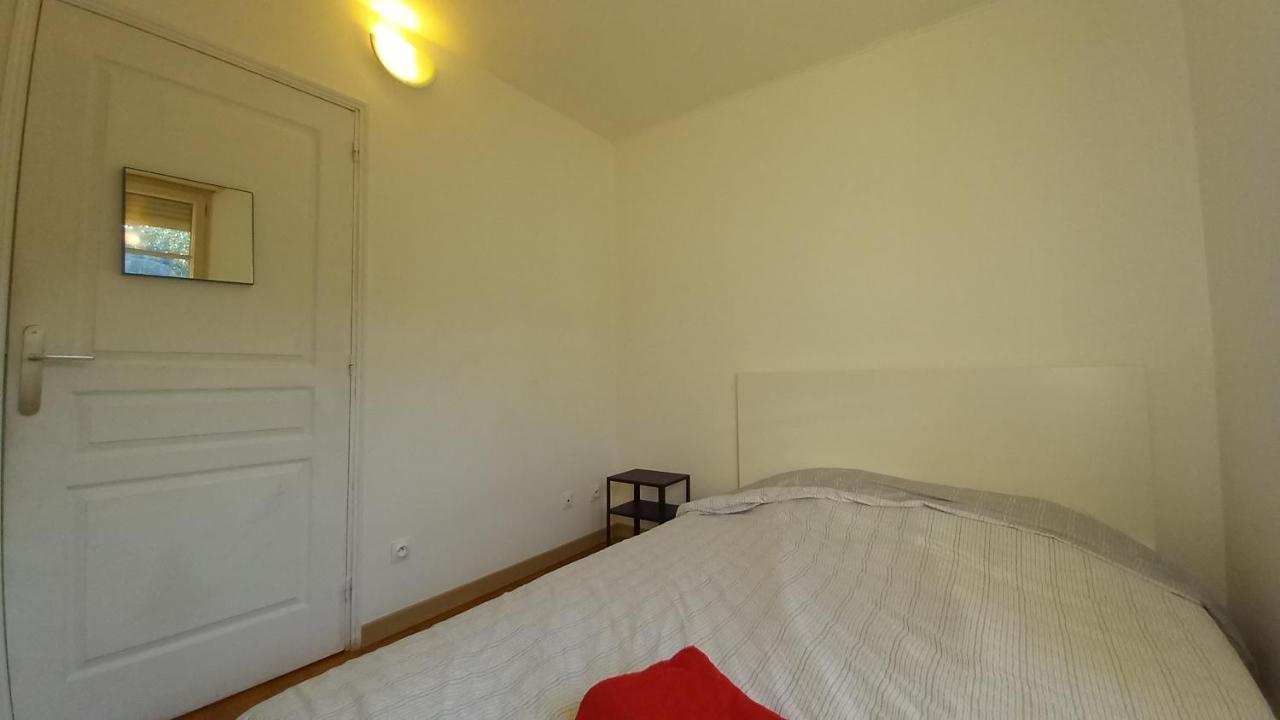 Super Appartement Au Centre Ville De Rosny Sous Bois Buitenkant foto