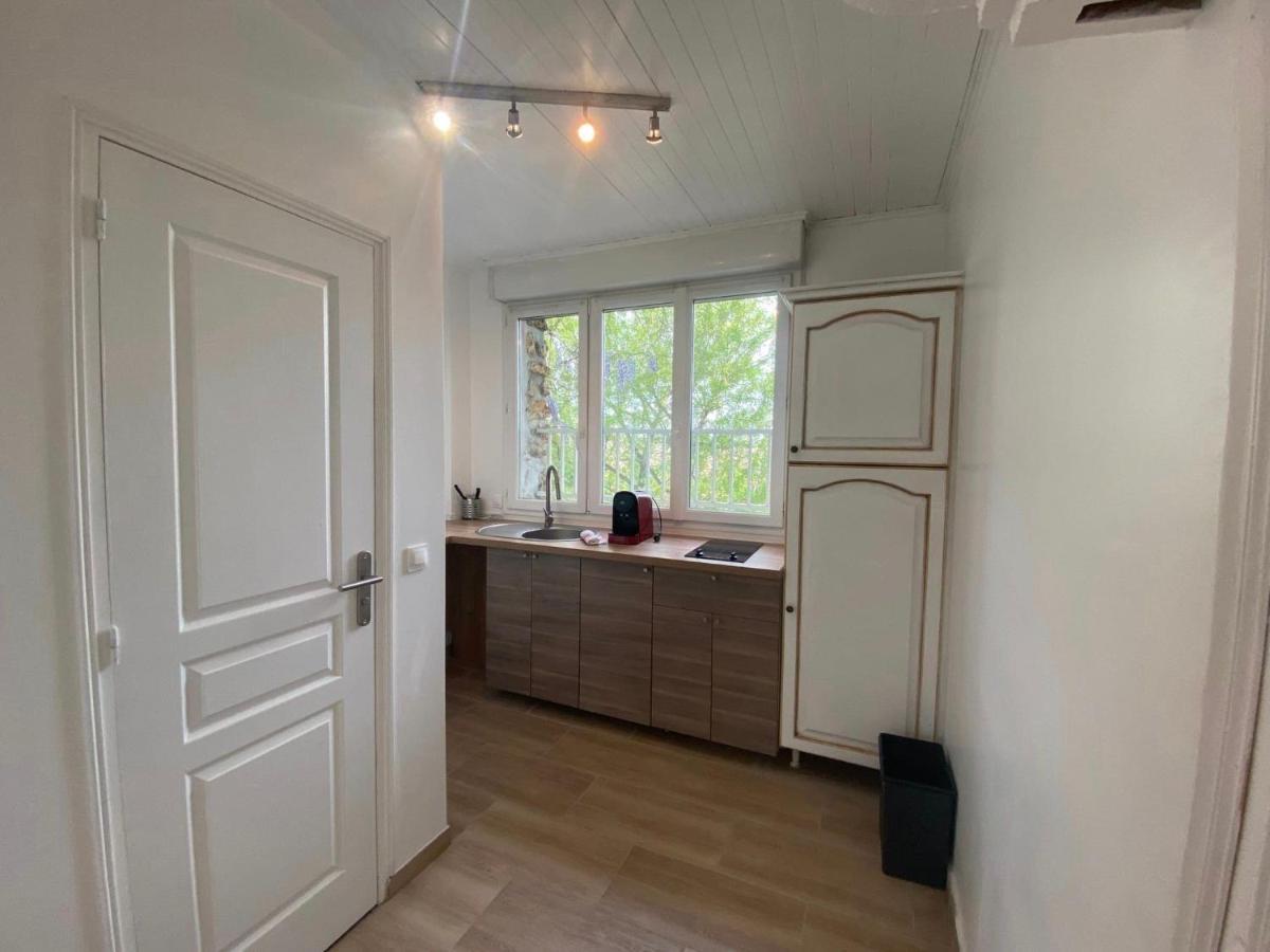 Super Appartement Au Centre Ville De Rosny Sous Bois Buitenkant foto